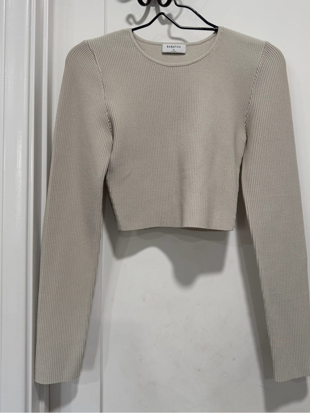 Babaton Neutral Cream Ribbed Cropped Long-Sleeve Top